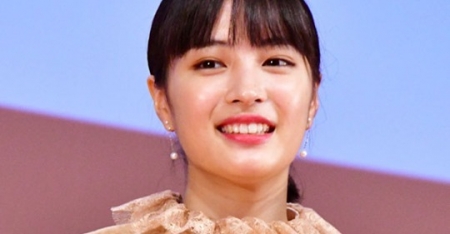 Hirose-Suzu as Okuhara-Natsu