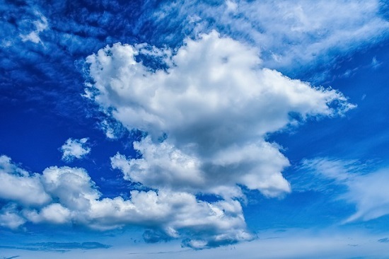 clouds-3350771_640.jpg